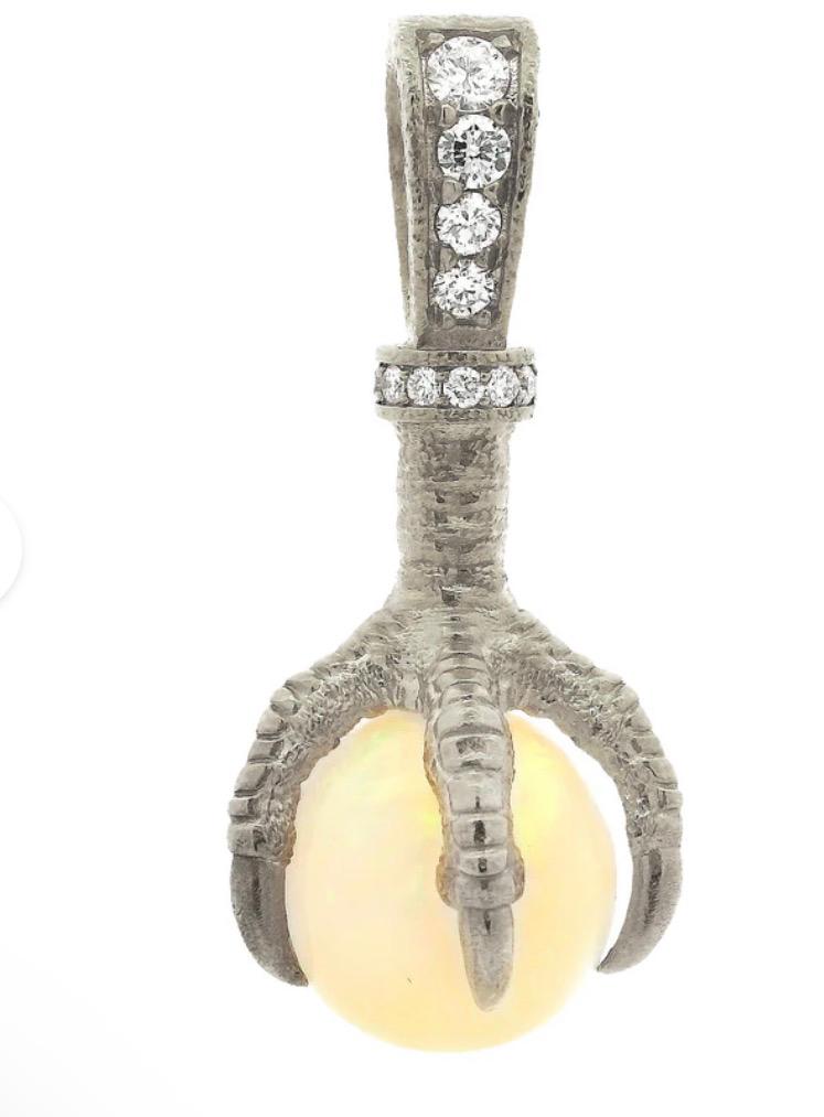 The Eagle pendant